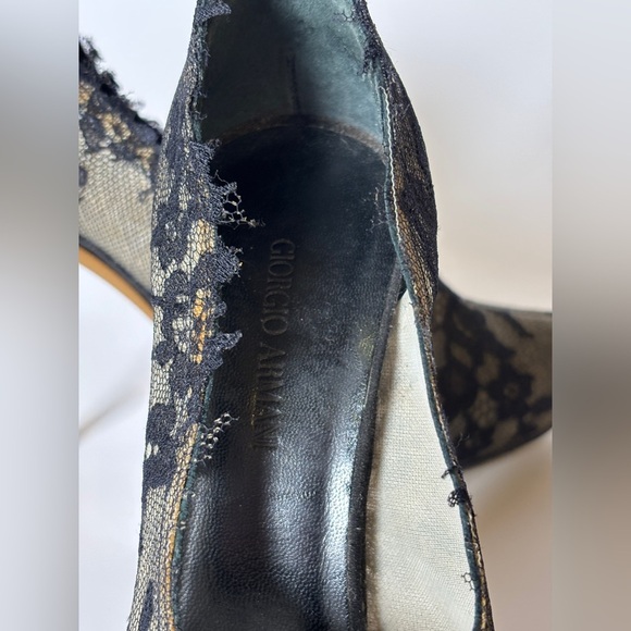 Giorgio Armani Vintage Lace Pumps size 35 - Picture 6 of 8